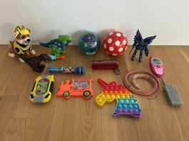 Random toys (in great condition)
