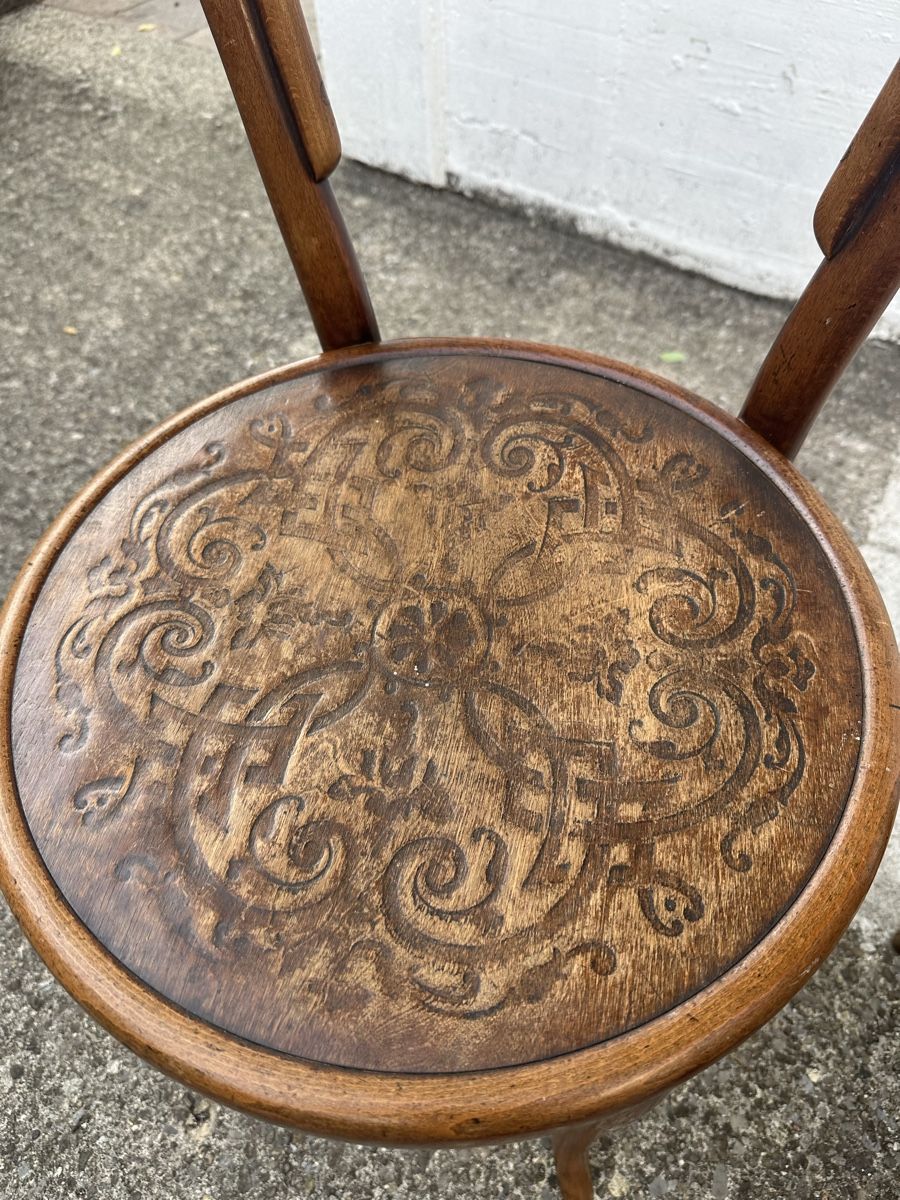 Horgen Glarus Chaises: 3 alte Holzstühle  – D'occasion à Villmergen par Bezdupe 6