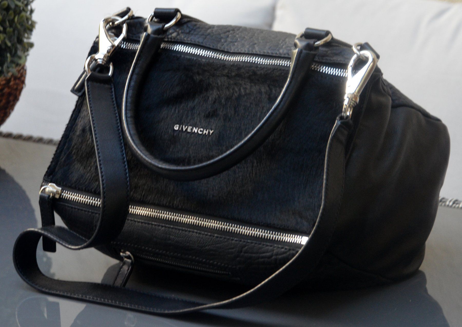 Givenchy Borse: Givenchy Pandora Tasche / sac – Usato da Collonges venduto da Auganien