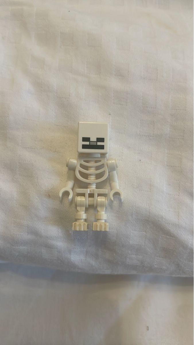 Lego Statuette: LEGO Minecraft Skelett – Usato da Winterthur venduto da LaManoDeDioz