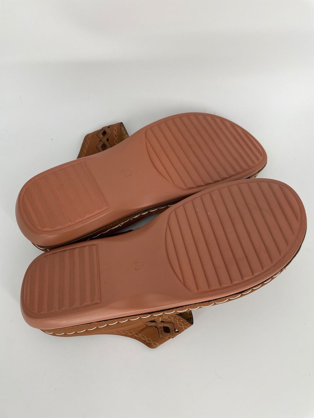 Scarpe da donna: Sandalen Gr. 39 neuwertig – Nuovo (secondo la descrizione) da Auenstein venduto da moin. 2
