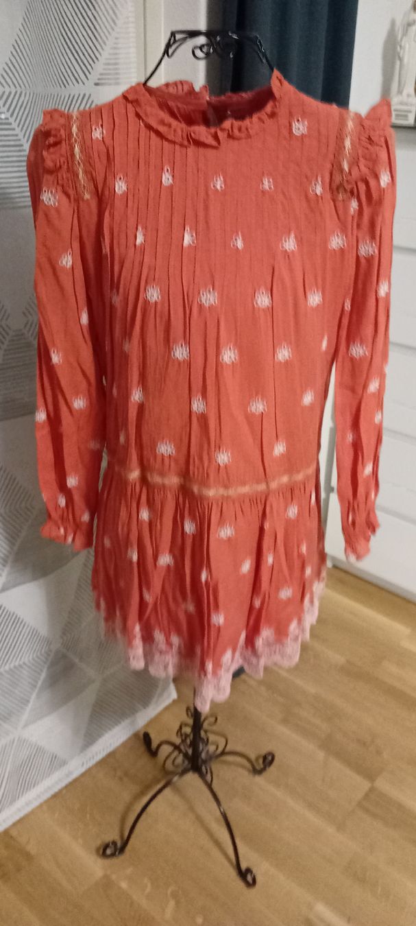 Zara Vestiti: kleid von Zara gr M – Nuovo (secondo la descrizione) da zürich venduto da janjaz 1