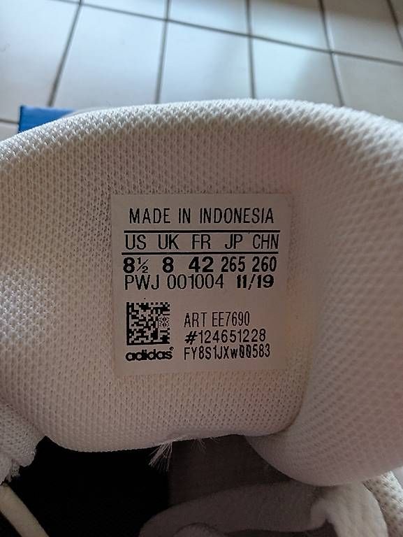 Herrenschuhe: Chaussures Adidas  – Gebraucht aus Meyrin von fia_ym6t 4