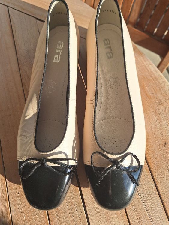 Ara Scarpe da donna: Ara Ballerinas Gr. 38 beige/schwarz – Usato da Zürich venduto da mic_978d