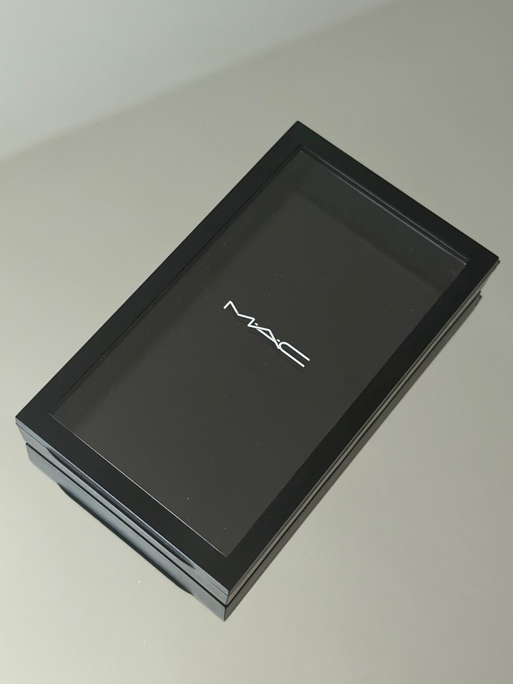 Mac Cosmetics Make-up: M.A.C SMALL REFILLABLE PRO PAL Compact Small Kit – Neu und originalverpackt aus Zürich von methee1107