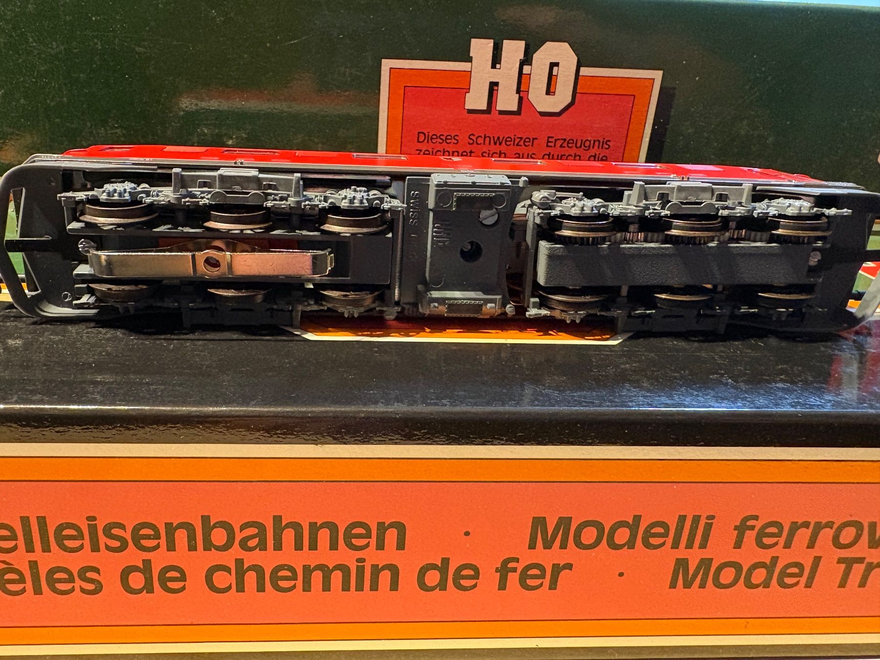 Hag Trains électriques: Hag 124 Ae 6/6 rouge – Neuf avec emballage d'origine à Corcelles Payerne par Pierre66 6