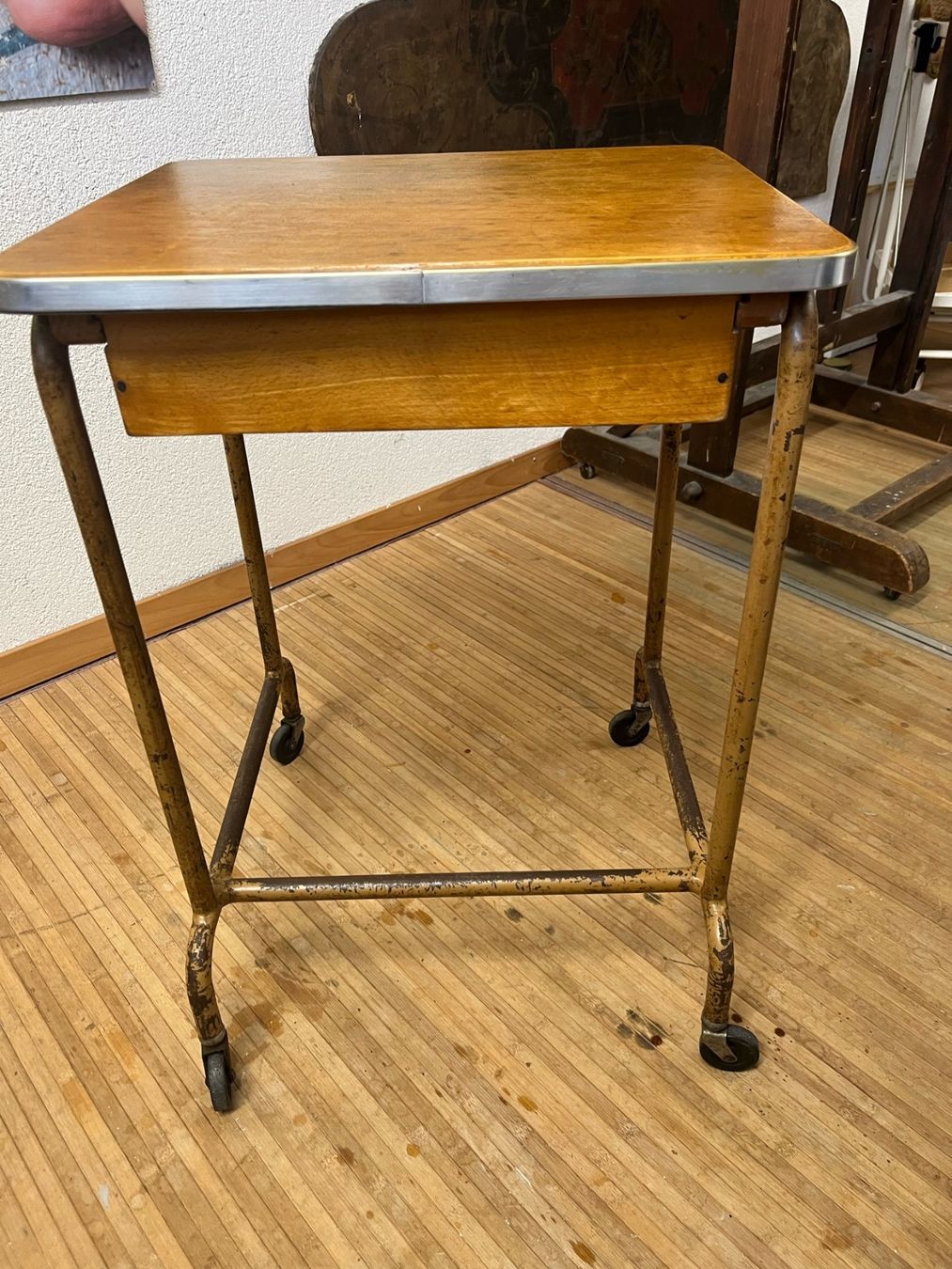 Tische: Vintage Arbeitstisch – Gebraucht aus Schachen LU von argentum5 3