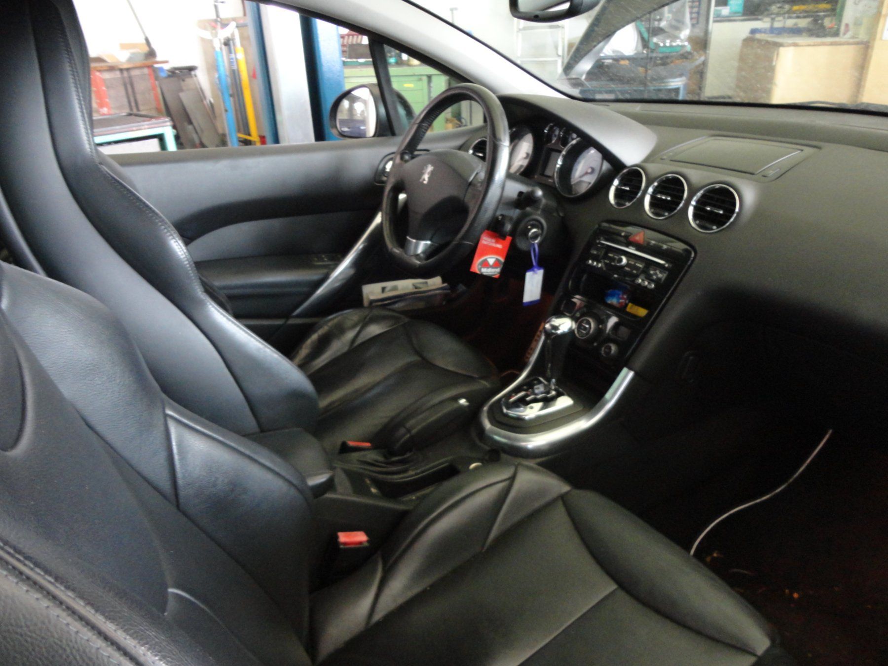 Peugeot Autos: Peugeot 308 CC 2.0 HDI – Defekt aus Wilen von  3
