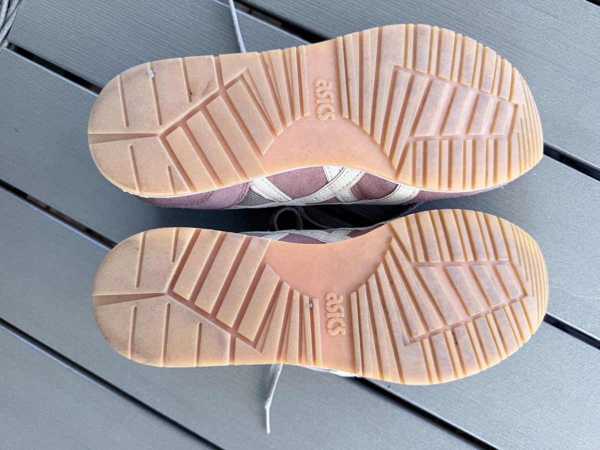 Asics Chaussures femmes: ASICS Sneaker, neuwertig, Grösse 39,5 – D'occasion à Embrach par Sunrise_72 3