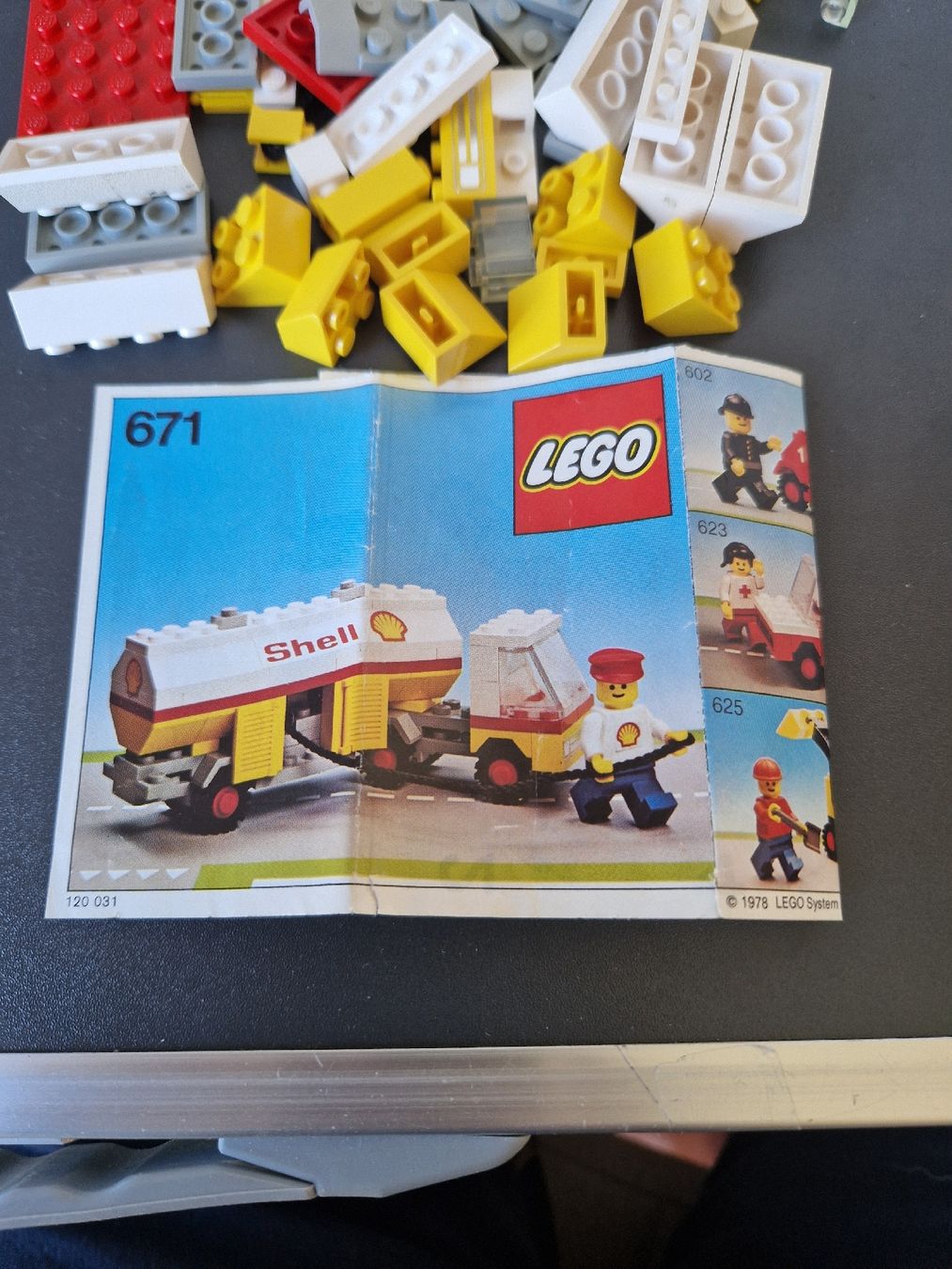 Lego Baukästen: LEGO Shell Tankwagen 671 Vintage Set – Gebraucht aus Frauenfeld von  1