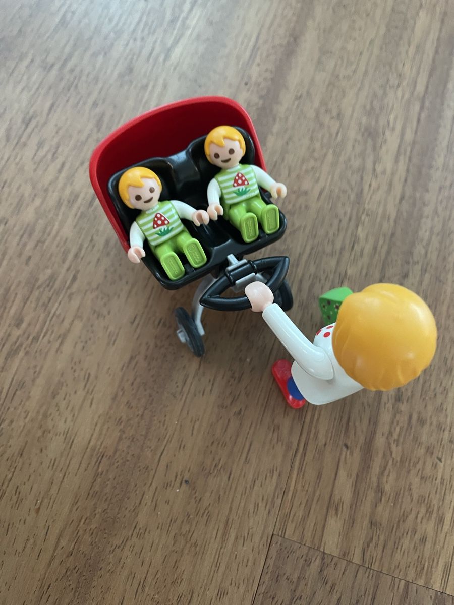 Playmobil Spielzeuge: Playmobil Mutter mit Kinderwagen Zwillinge  – Gebraucht aus Bonstetten von  1