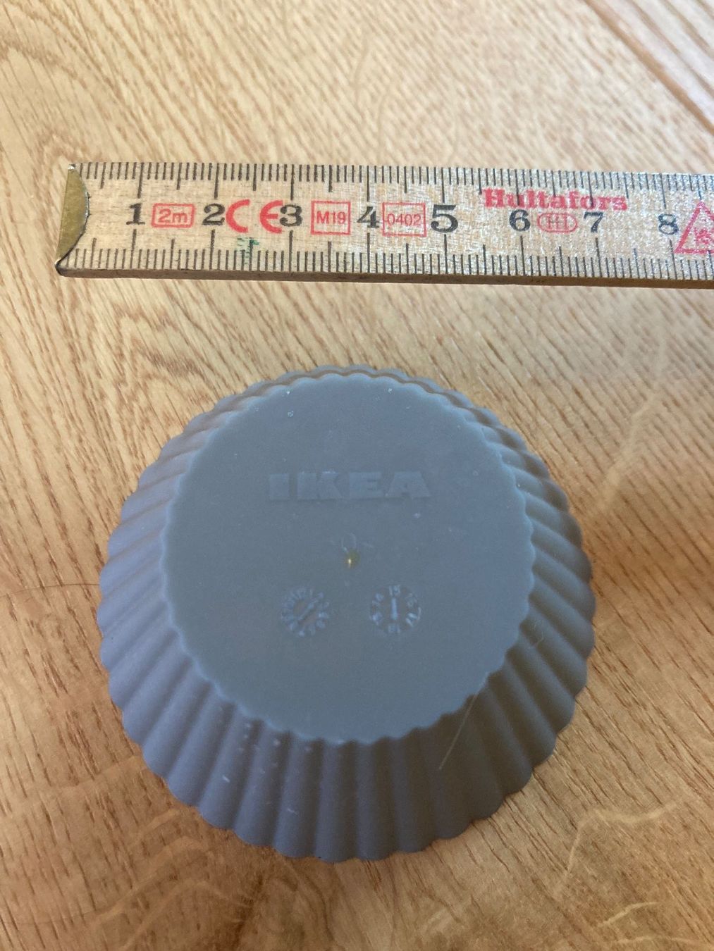 Ikea Teglie da forno: Wiederverwendbare Muffinförmchen aus Silikon - grau - IKEA – Usato da Wichtrach venduto da Aramis3628 3