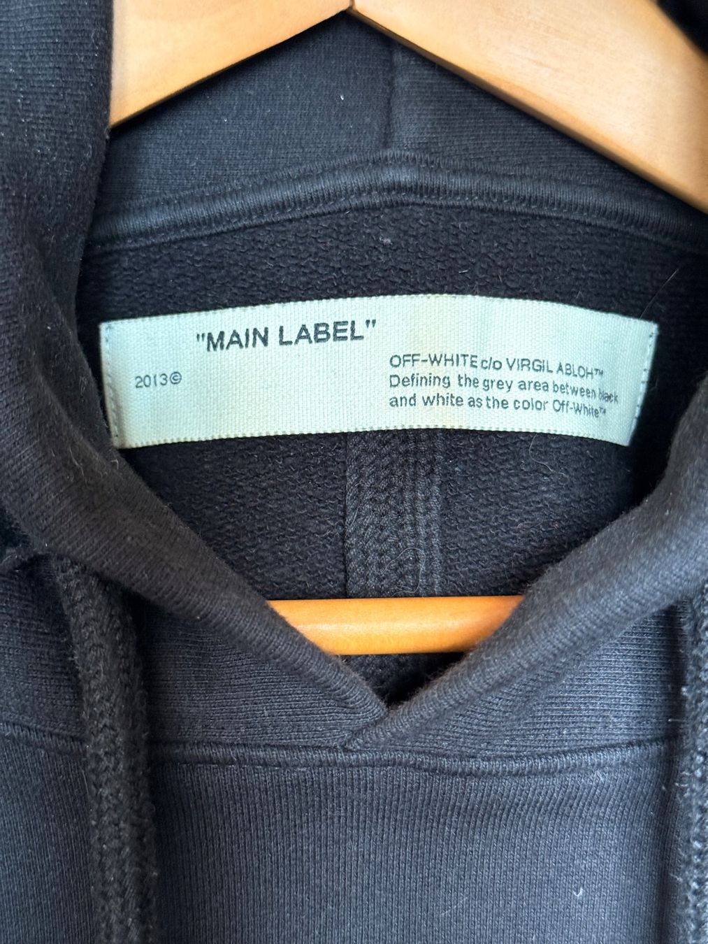 Off-White Maglioni & Felpe: Off-White Pull Noir, Taille M, Collection SS2020 – Usato da Lausanne venduto da KolaG7 2
