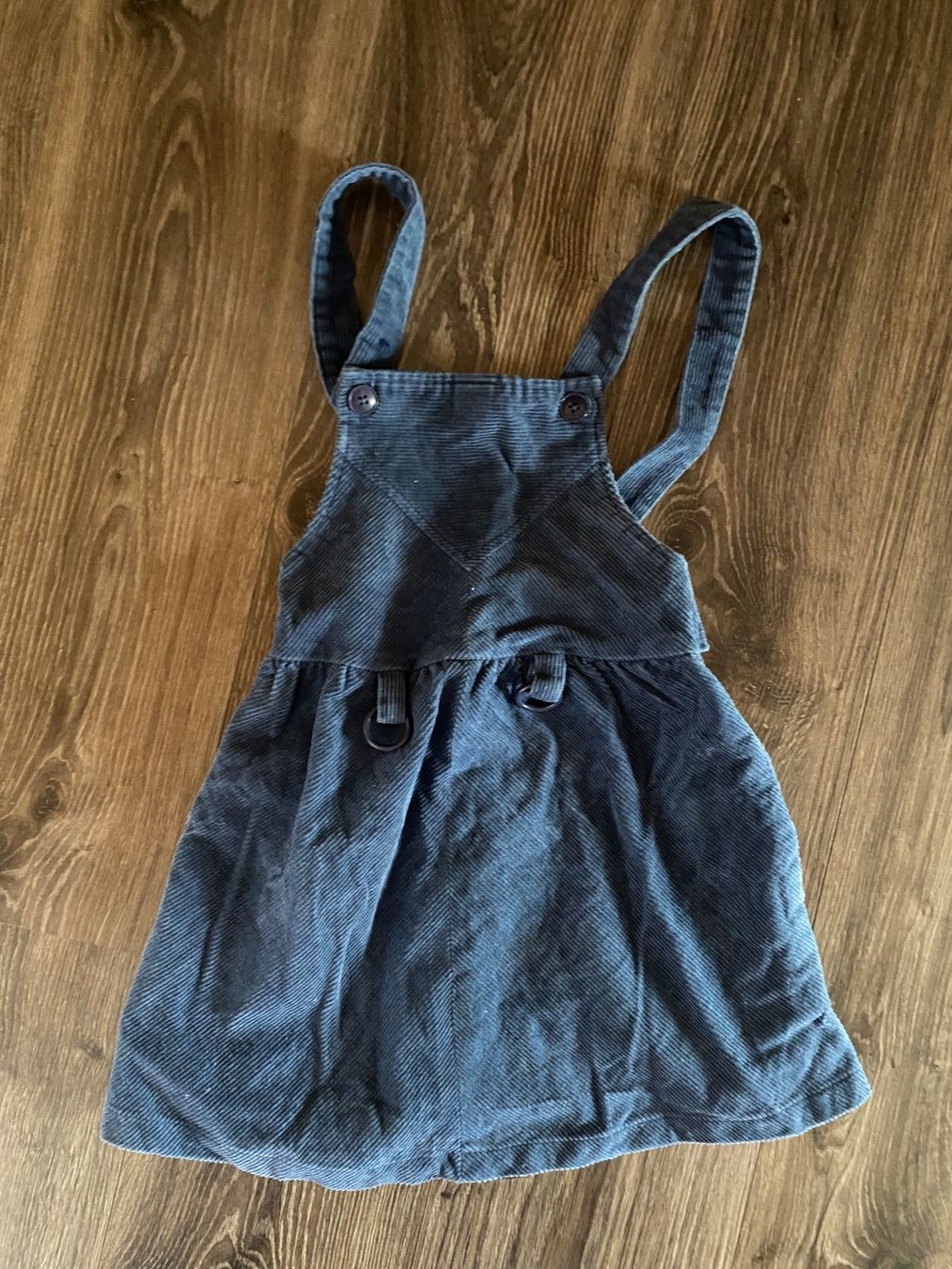 Vestiti & Gonne: Robe 110 – Usato da Chermignon-Bas venduto da mioumiou34
