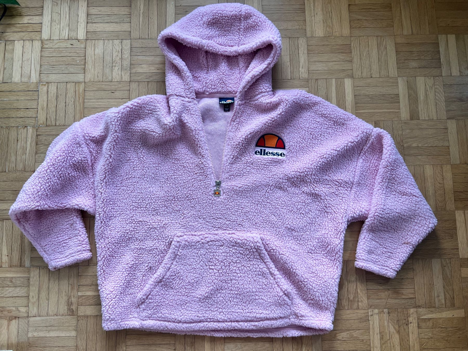 Ellesse Maglioni & Felpe: Ellesse oversize Teddy Pullover -  grösse 36 – Usato da Effretikon venduto da YaMn 1