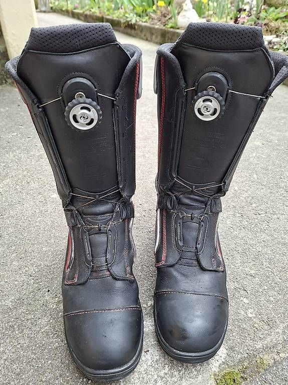 Herrenschuhe: Arbeitsschuhe mit Stahlkappe – Gebraucht aus Reinach AG von Dahlie12