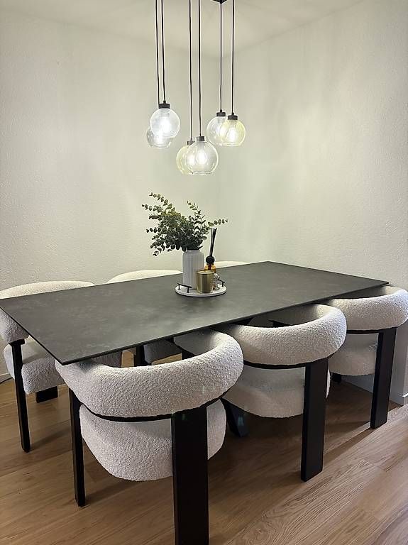 Tische: Esszimmer Tisch Mamor  – Gebraucht aus Bern von kov_2bhq