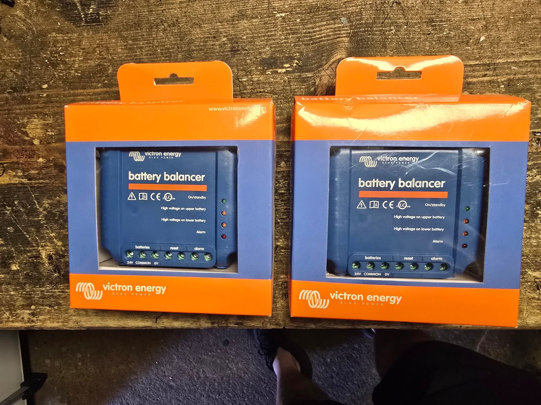 Victron Caricatori & Batterie: 2x Victron Battery Balancer Neu – Nuovo (secondo la descrizione) da Zollikofen venduto da Forest_Corner_40