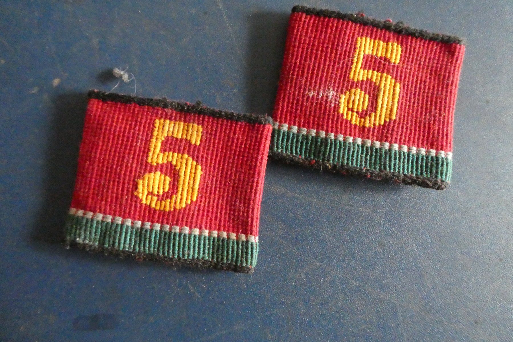 Schweizer Armee Plaketten & Abzeichen: insigne militaire – Gebraucht aus Fontaines NE von monloisir