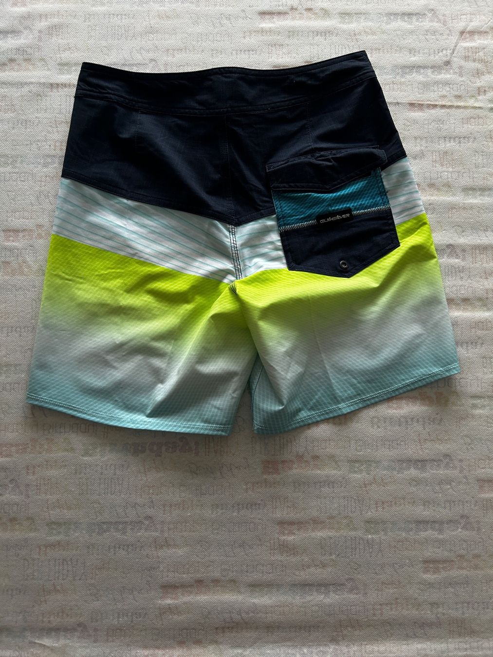 Quiksilver Costumi da bagno: QuickSilver Badehose (Neu) – Nuovo (secondo la descrizione) da Madetswil venduto da MTR1618 1