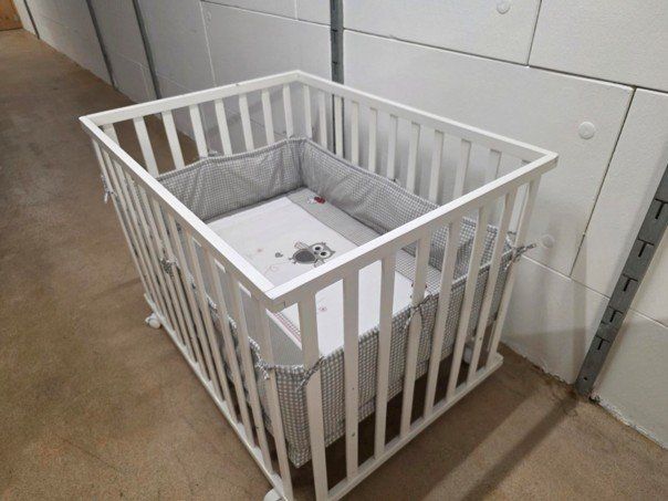 Box & Barriere di sicurezza: Laufgitter weiss mit Einlage Eulenmotiv – Usato da Davos Frauenkirch venduto da Patrkel 2