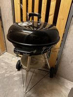 Barbecue Weber à charbon avec allume-charbon   Bon état