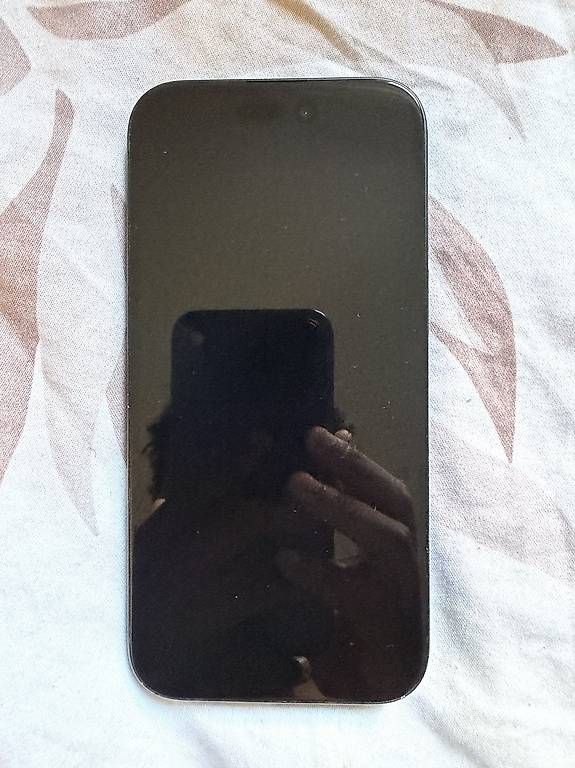 Telefoni cellulari / Smartphones: Iphone 15 128GB Black – Usato da Kriens venduto da bra_6ps7