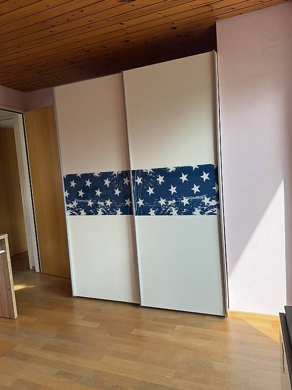 Livique Armadi: Kleiderschrank – Usato da Gelterkinden venduto da k_s_t6gc