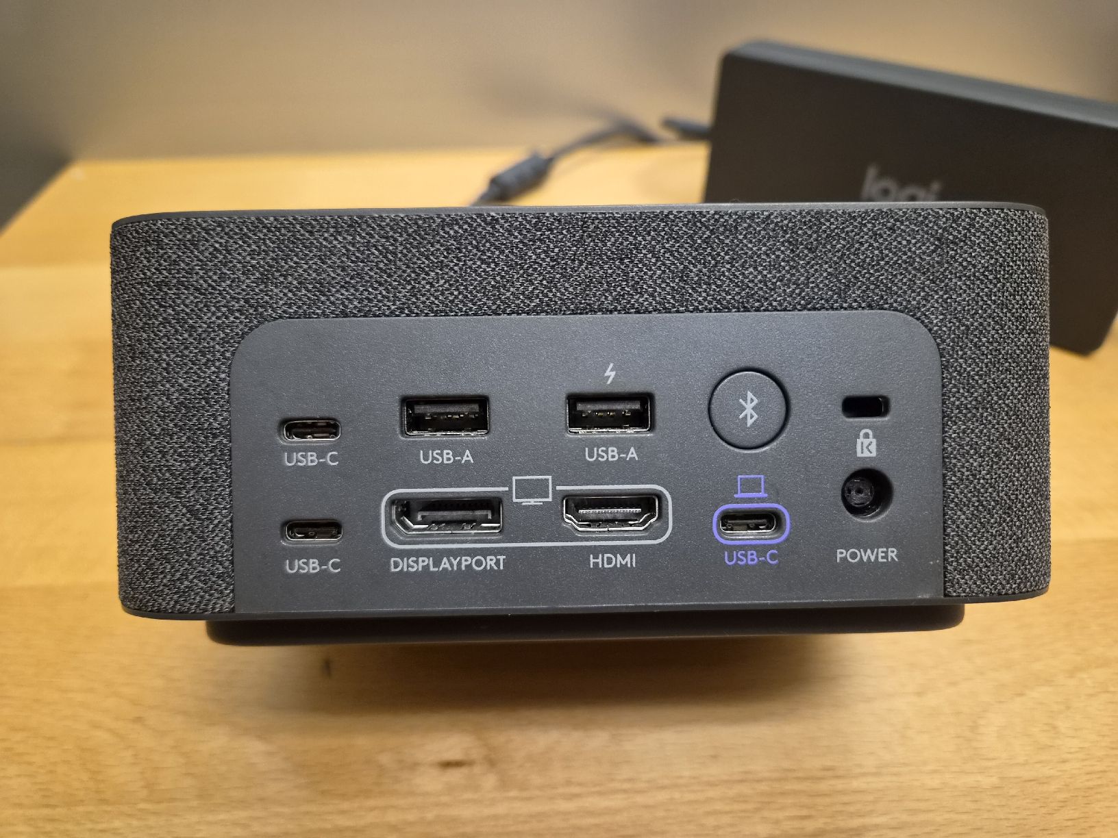 Docking station: Logitech Logi Dock USB-C, 7 Ports, Speaker + Docking Station – Usato da SCHAFFHAUSEN venduto da Atami99