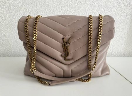 Saint Laurent Loulou medium in nude