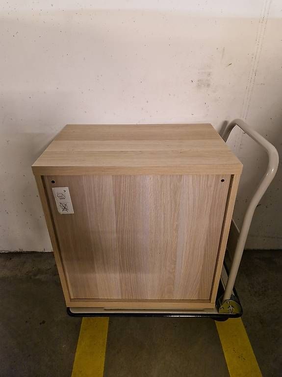 Cassettiere: Ikea BESTA Kommode zu verkaufen – Usato da Dietlikon venduto da Selena_M 1