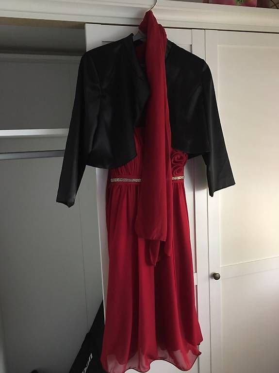 Vestiti: Abendkleid – Usato da Volketswil venduto da mascalzone-latino
