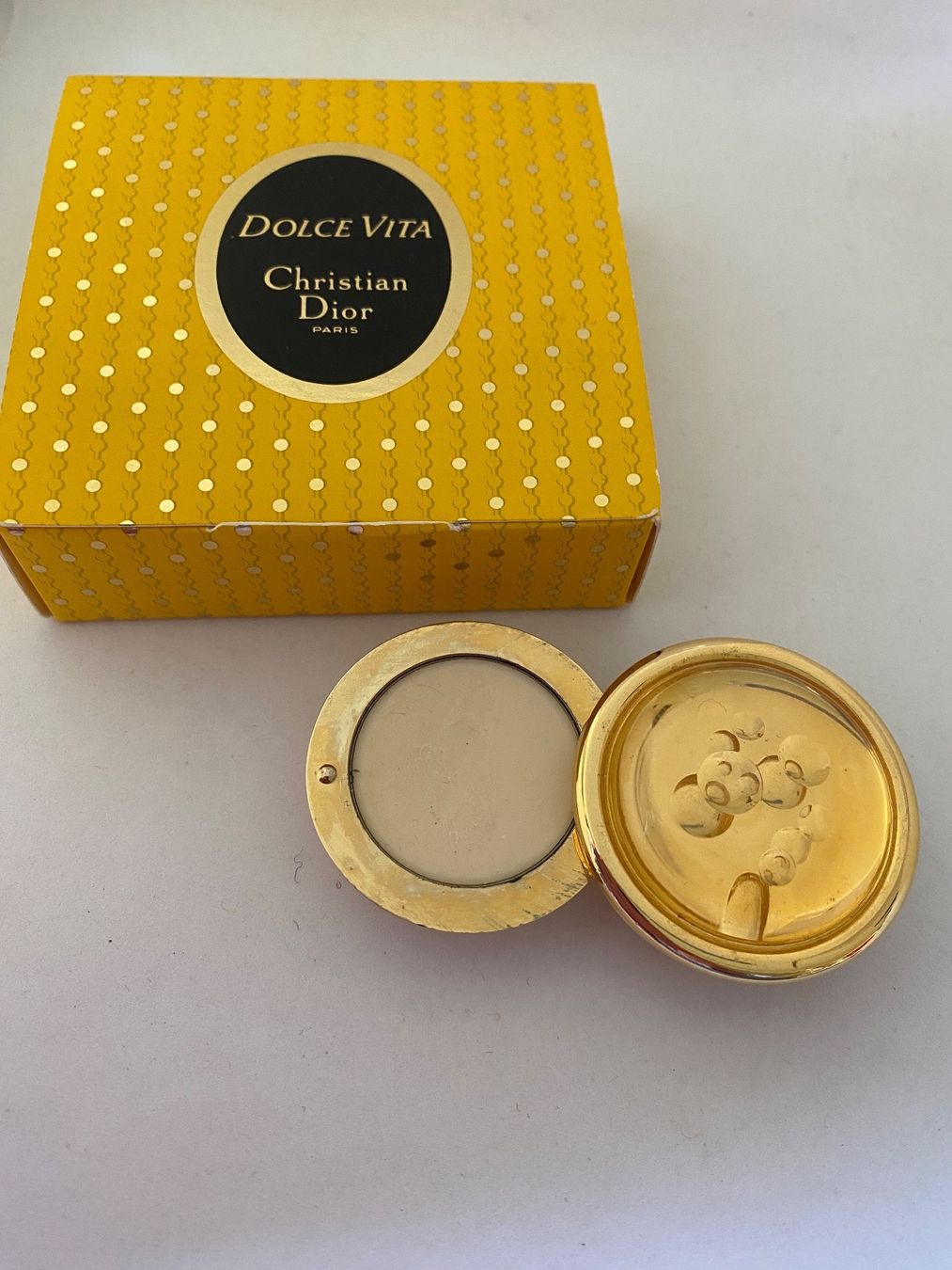 Dior Profumi & Eau de Toilette: Parfum solide Dolce Vita Christian Dior – Nuovo e nell'imballaggio originale da Bouveret venduto da wes_7zll