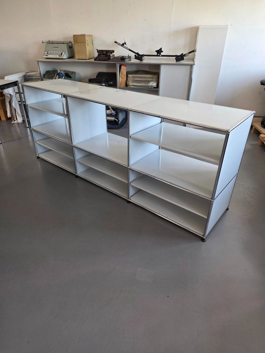 USM Scaffali: USM Haller Sideboard / Regal – Usato da Jonschwil venduto da Fairtrade_2006 1