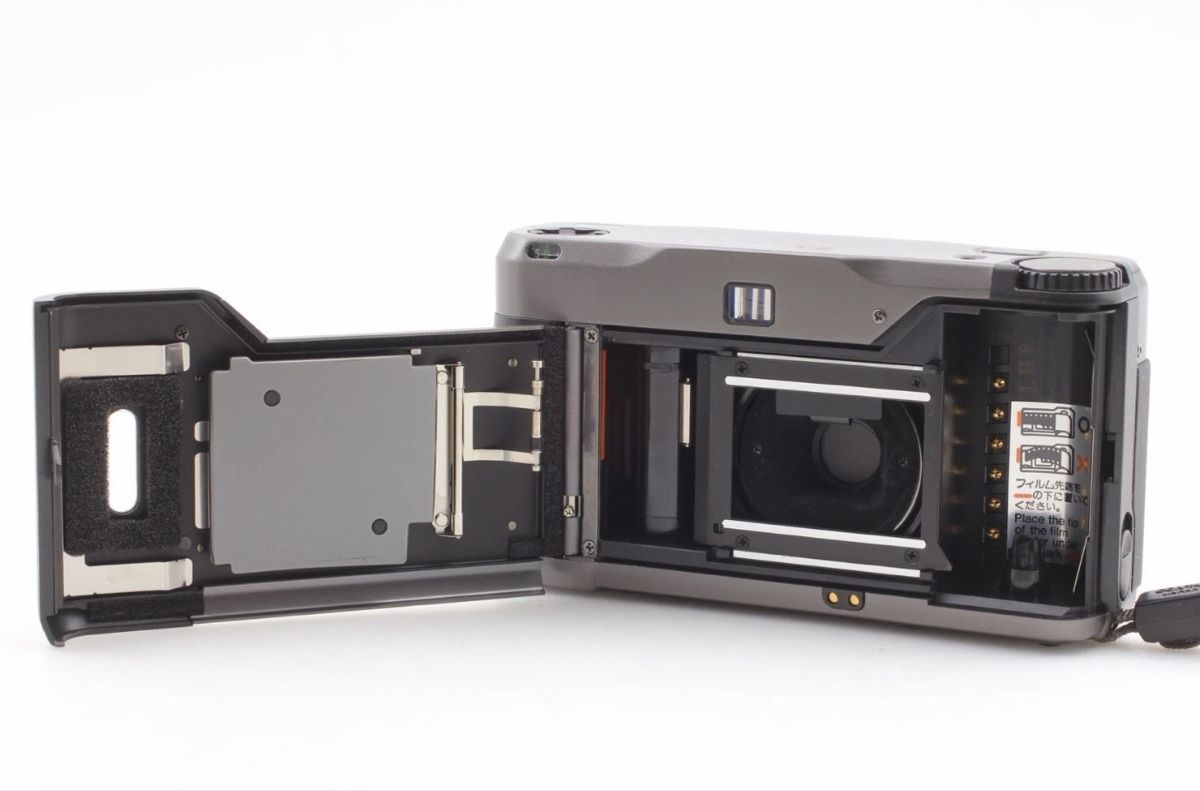 Contax Fotocamera: Contax T2 Titan Black / Schwarz – Usato da Bassersdorf venduto da Stanleykubrick98 9