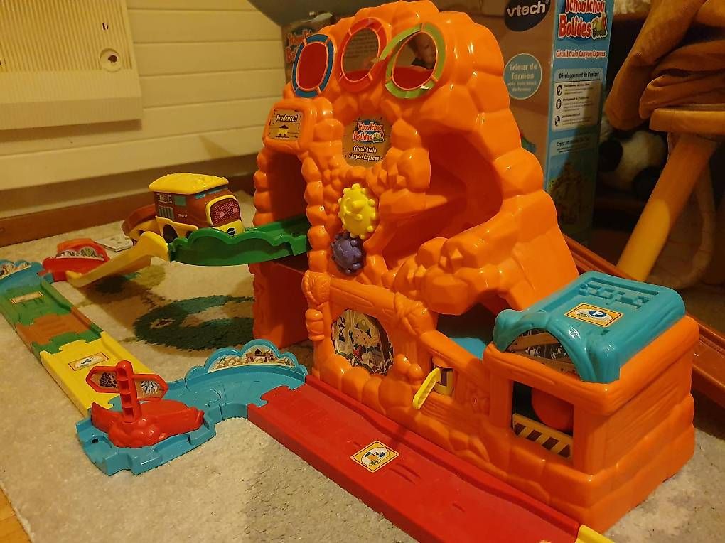 Vtech Jouets: Circuit train canyon express Tchou Tchou Bolides Vtech – D'occasion à Lausanne par nor_th9t 1