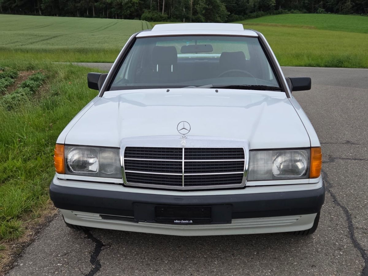 Mercedes-Benz Automobili: Mercedes W201 190e – Difettoso da Matzingen venduto da lar_klx9 2