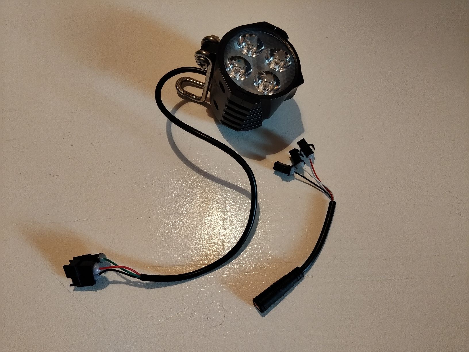 Kickboard: E Scooter Headlight mit Horn – Nuovo e nell'imballaggio originale da BASEL venduto da E-Bro.Electro 1
