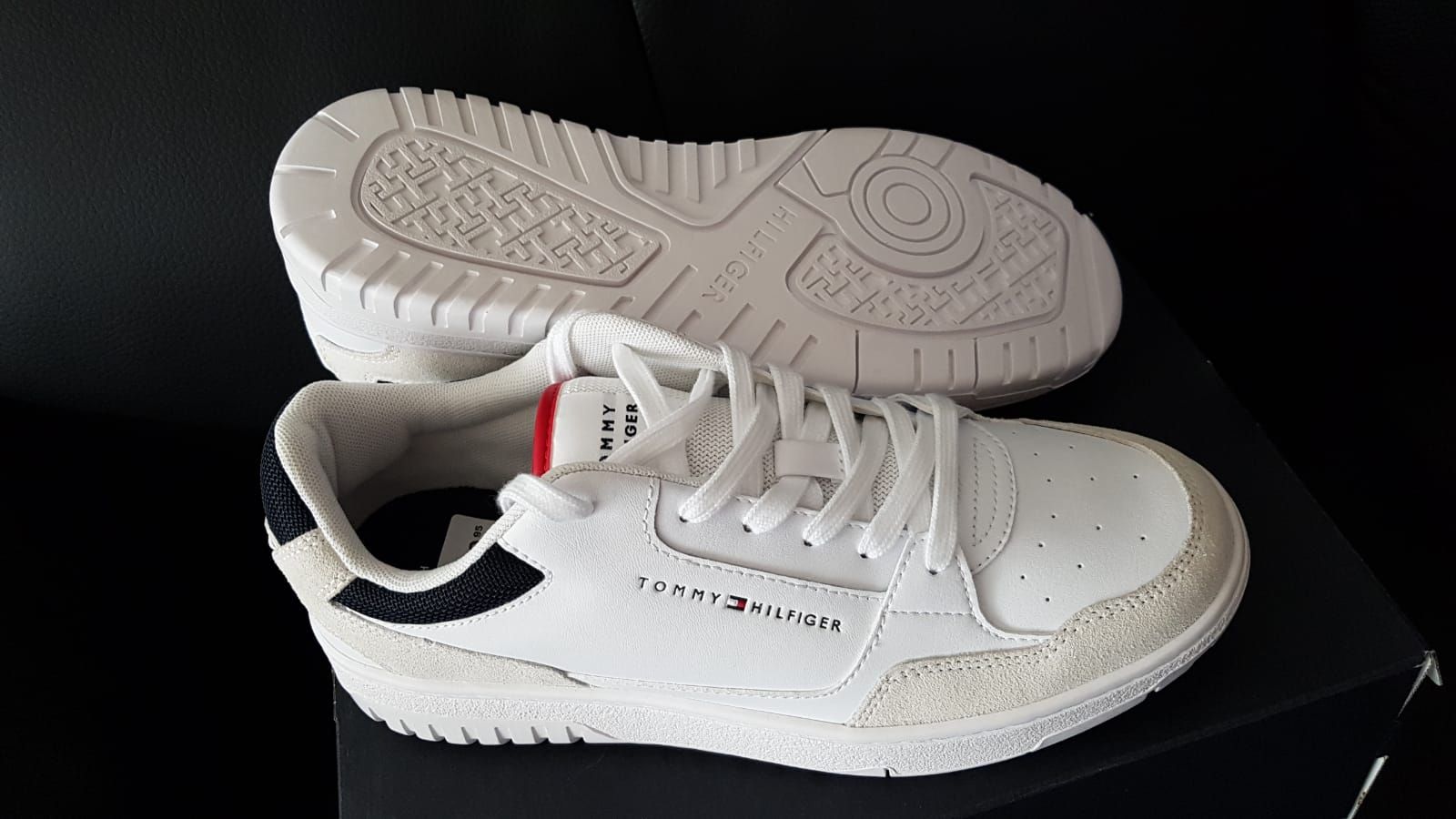 Tommy Hilfiger Scarpe da uomo: Sneaker Tommy Hilfiger,Leder,Gr.41. – Nuovo e nell'imballaggio originale da Zürich venduto da ata_c8nh 3