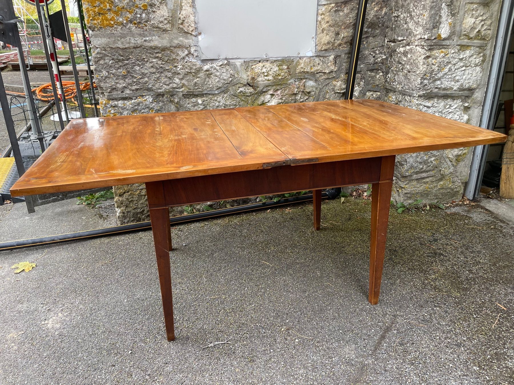 Tavoli: Antiker Tisch Biedermeier – Usato da Biel/Bienne venduto da Rothar 2