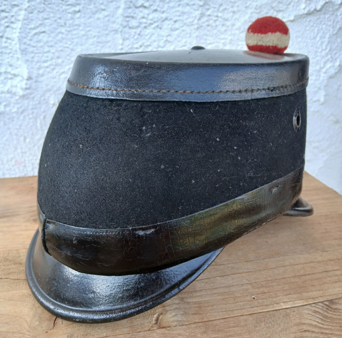 Schweizer Armee Uniformen: Tschako mod.98 mitrailleur  – Gebraucht aus Sciernes-d'Albeuve von Dojo004 3