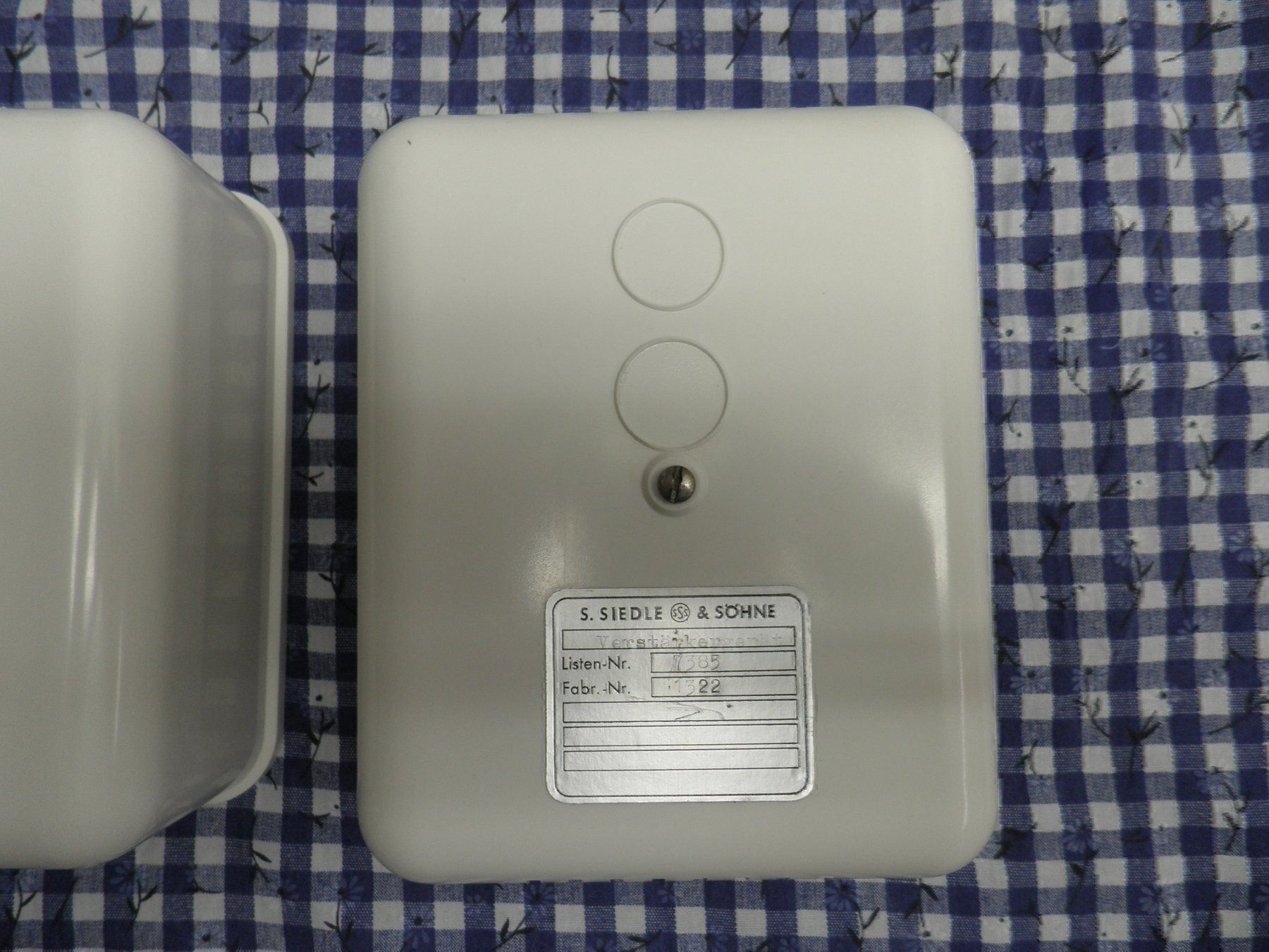 Elektronikbauteile: Netzgleichrichter/Verstärkergerät – Gebraucht aus Oftringen von shoptwotrade 2