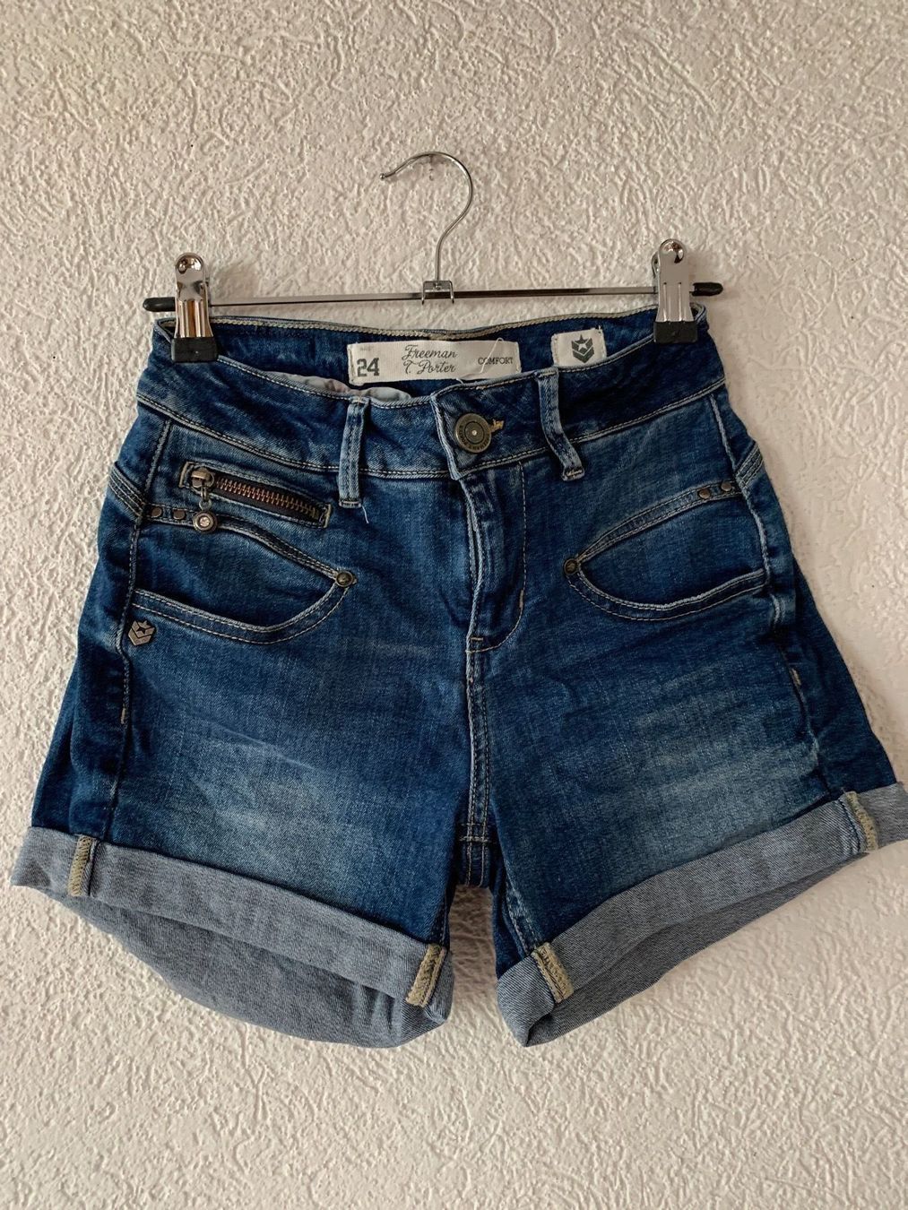 Freeman T. Porter Pantaloni: Kurze Hosen Freeman T.Porter Gr.24 – Usato da Linden venduto da Annelie12
