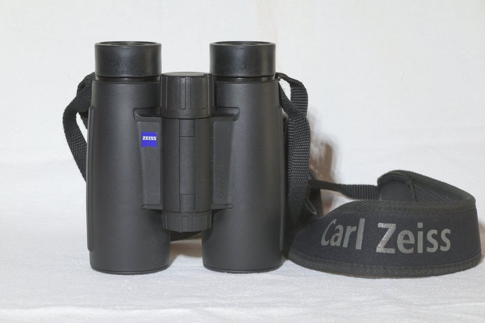 Zeiss conquest best sale 8x30 t