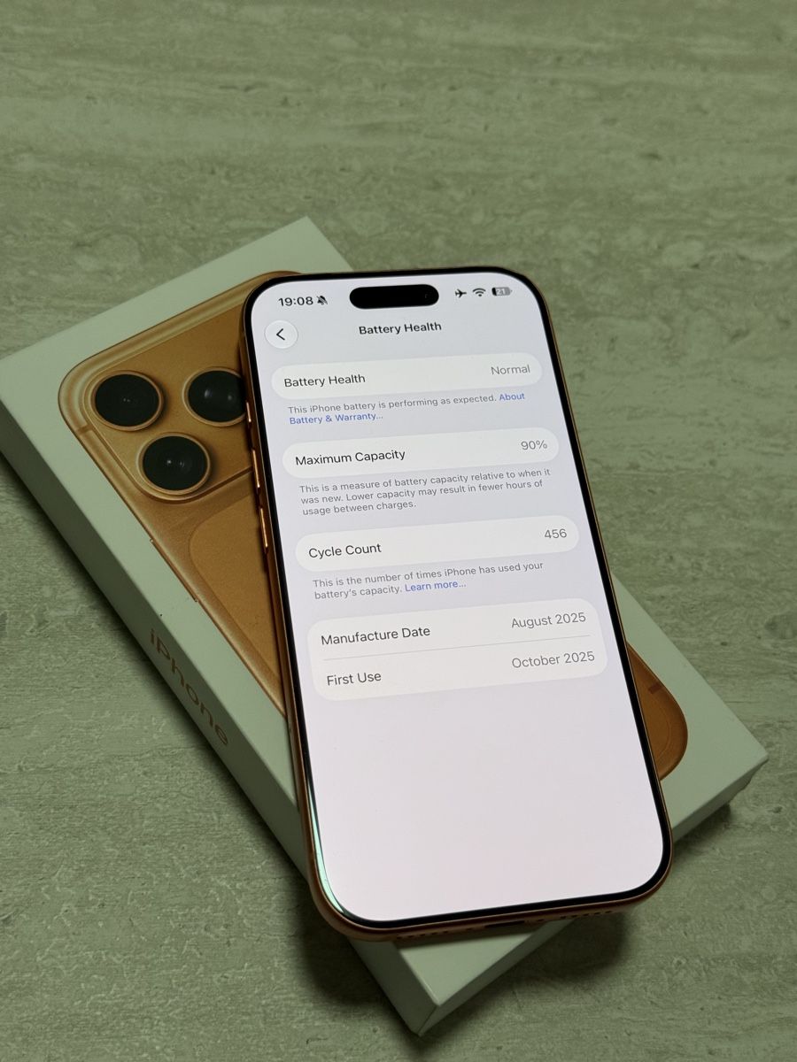 Apple Handys / Smartphones: iPhone 17 Pro 256 GB Cosmic Orange – Gebraucht aus Liestal von ID.088 5