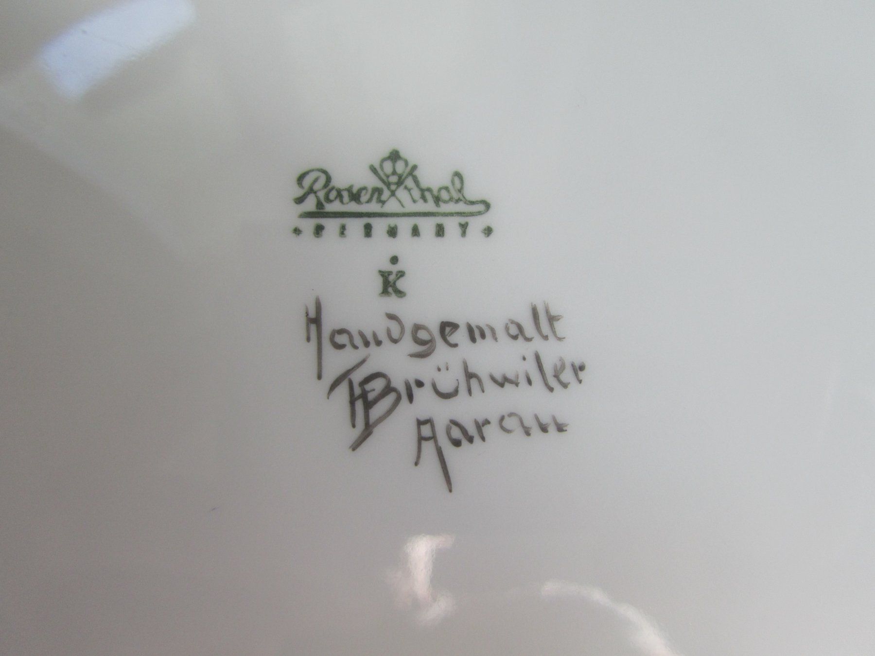 Rosenthal Teller: Rosenthal Teller, handbemalt, mit Blumenmuster – Gebraucht aus Seengen von mikelele 2
