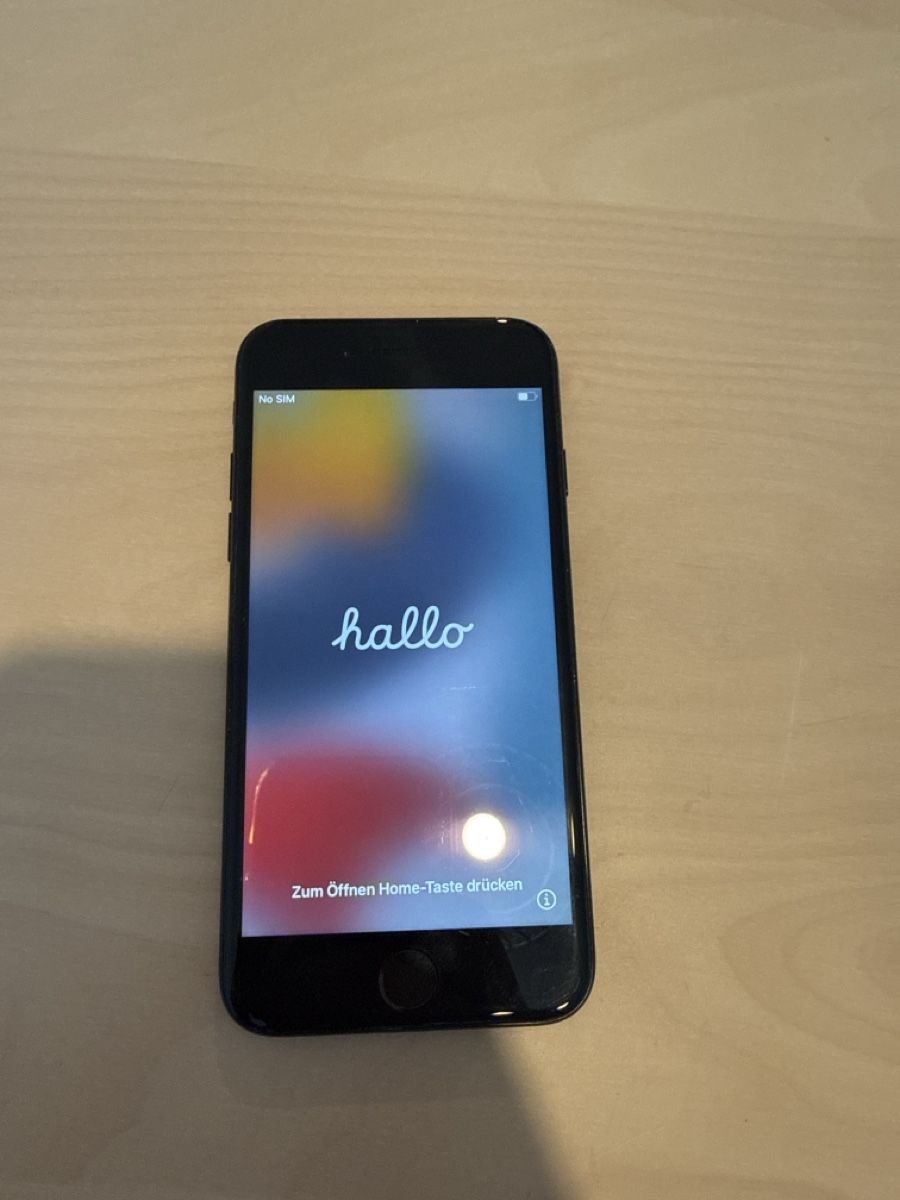 Apple Portables: iPhone 7 – D'occasion à Zug par NikosKoukos