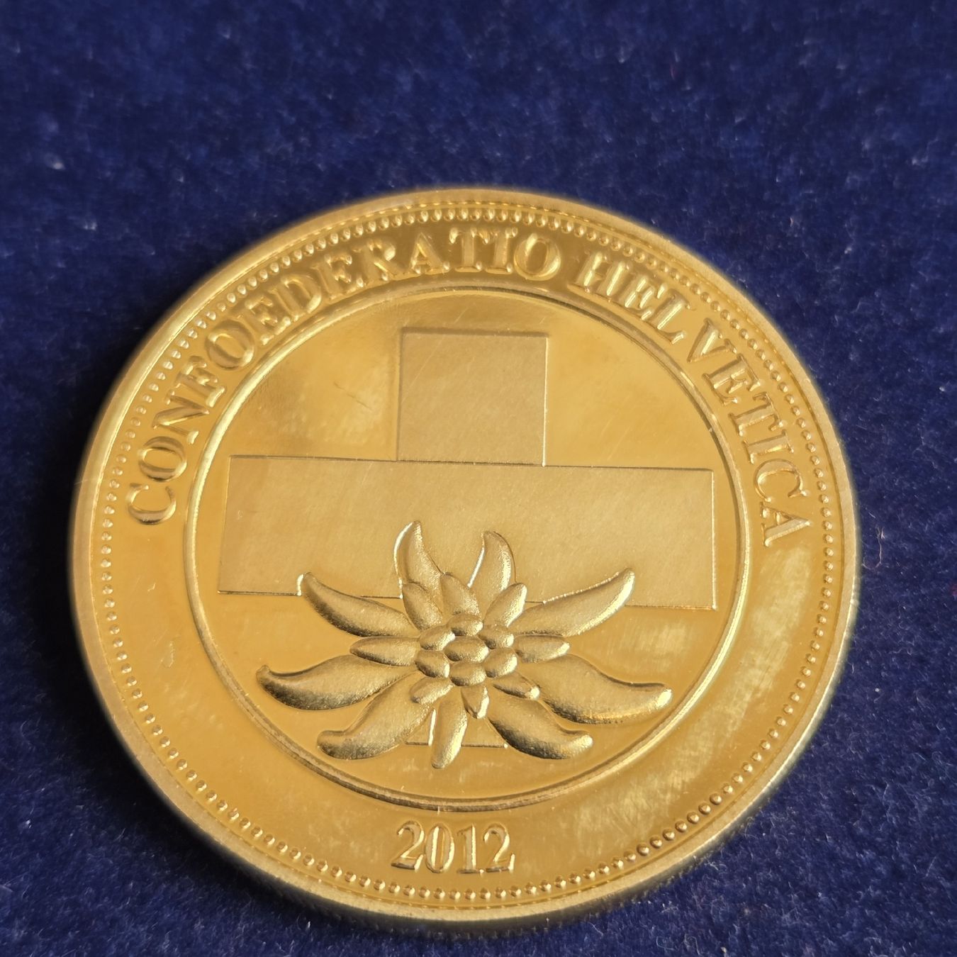 Medaillen: Vergoldete Medaille 2012, Top.. – Gebraucht aus Stans von Ducati16 1