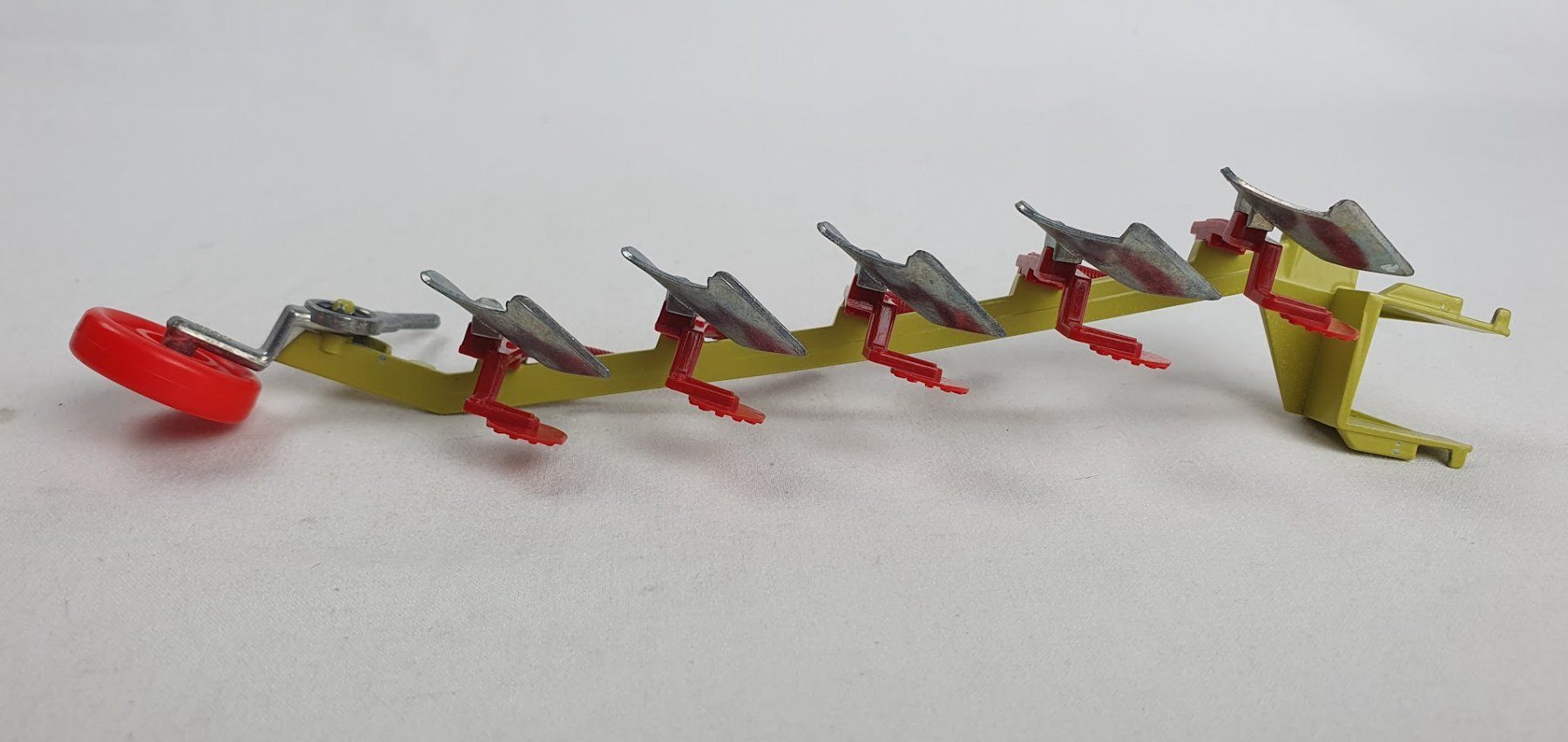 Siku Kit di modellismo & Modellini statici: Siku Beetpflug, 1:32, neuwertig – Nuovo (secondo la descrizione) da Seon venduto da voAllBah 3