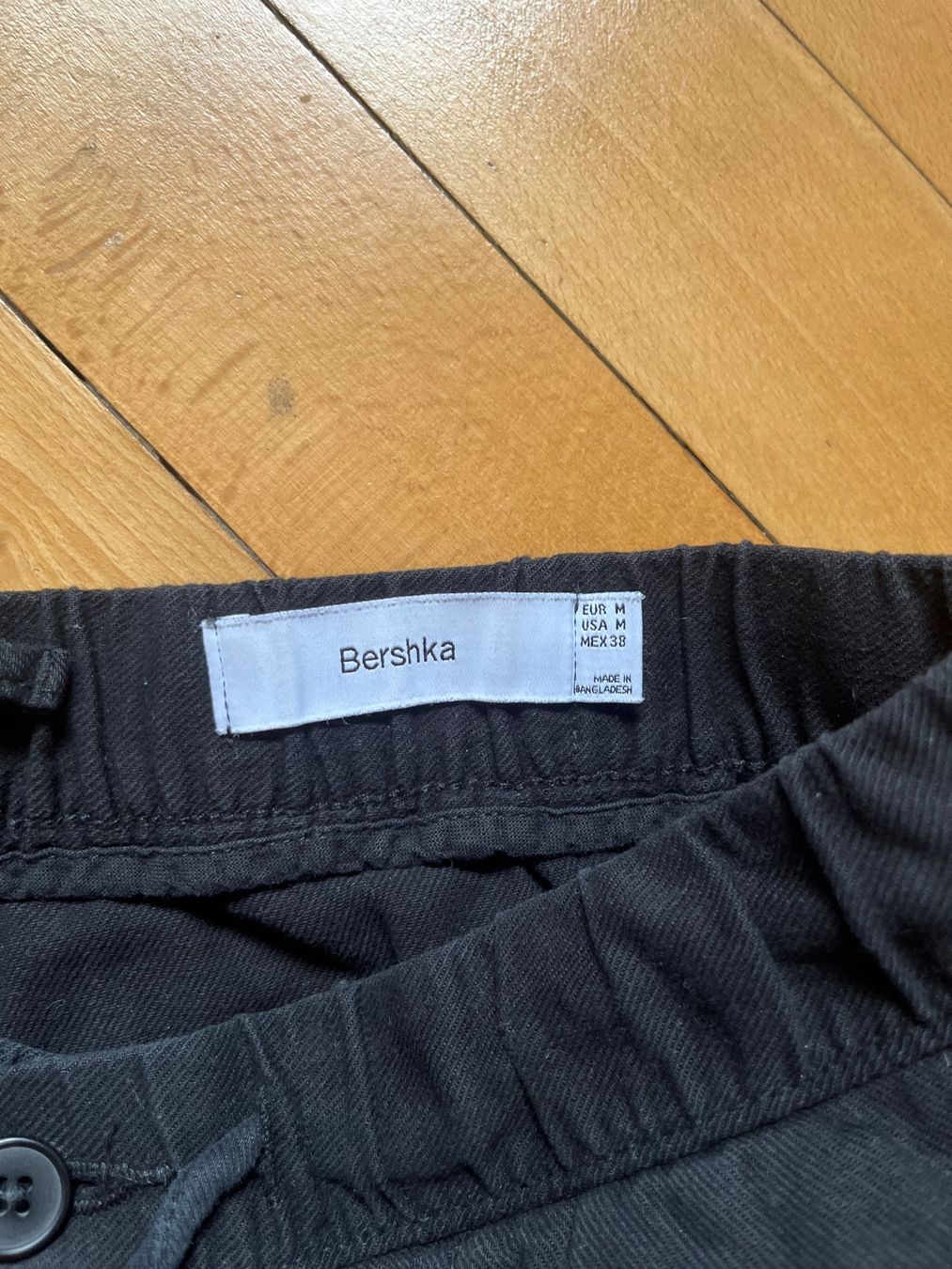 Bershka Hosen: Bershka Stoffhose M schwarz – Gebraucht aus Niederscherli von noa_tc6b 2